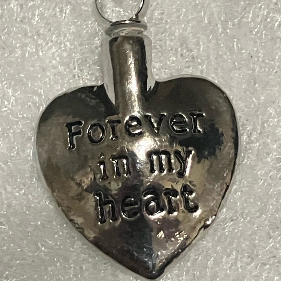 Sunflower Forever In My Heart Cremation Urn Necklace - Picture 4 of 6